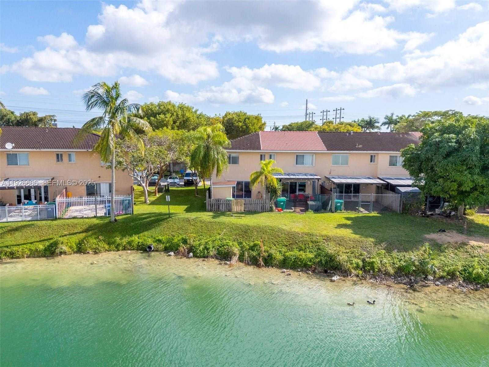 Small Image of 17542 SOUTH WEST 139TH CT, Miami Number 39