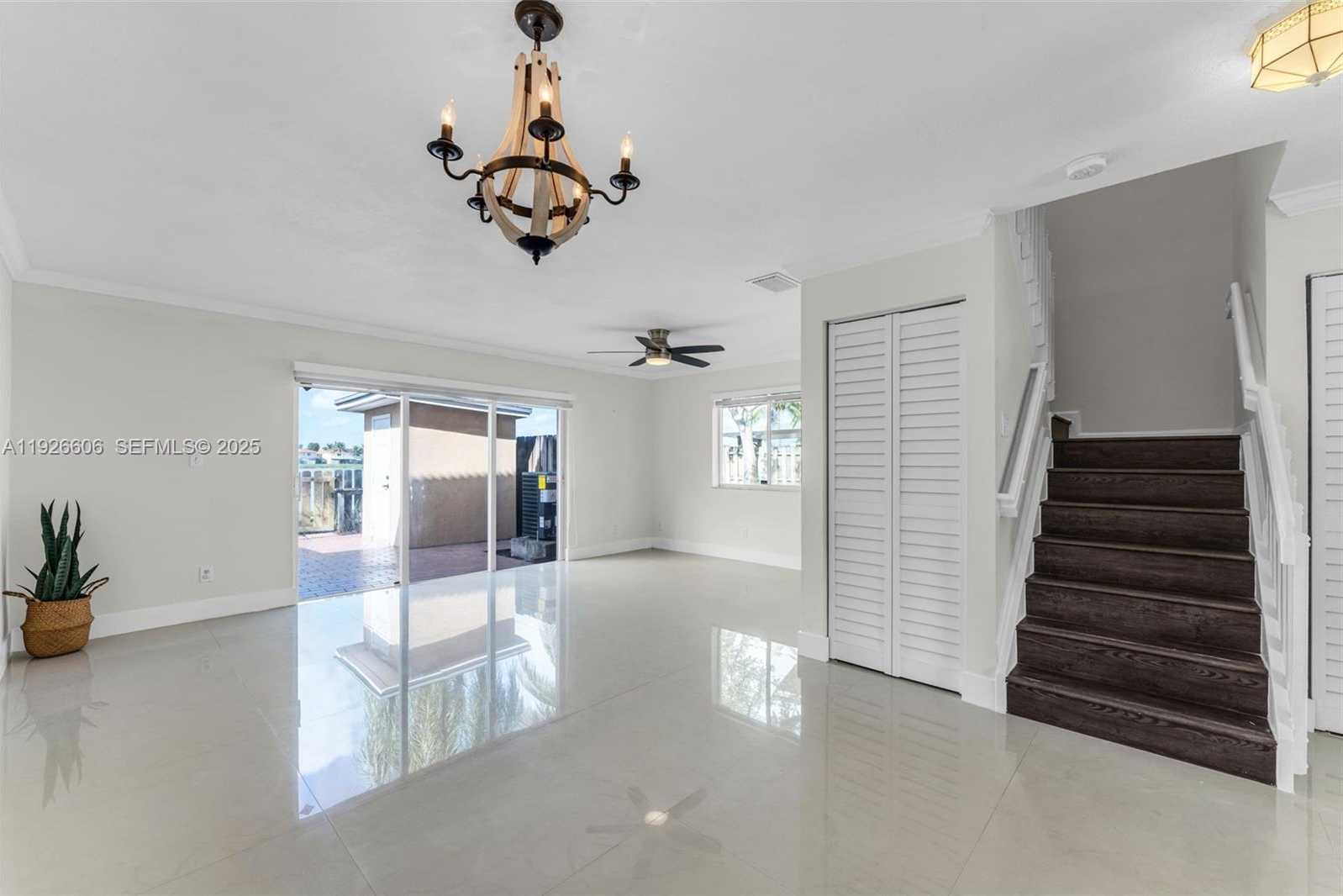 Small Image of 17542 SOUTH WEST 139TH CT, Miami Number 7