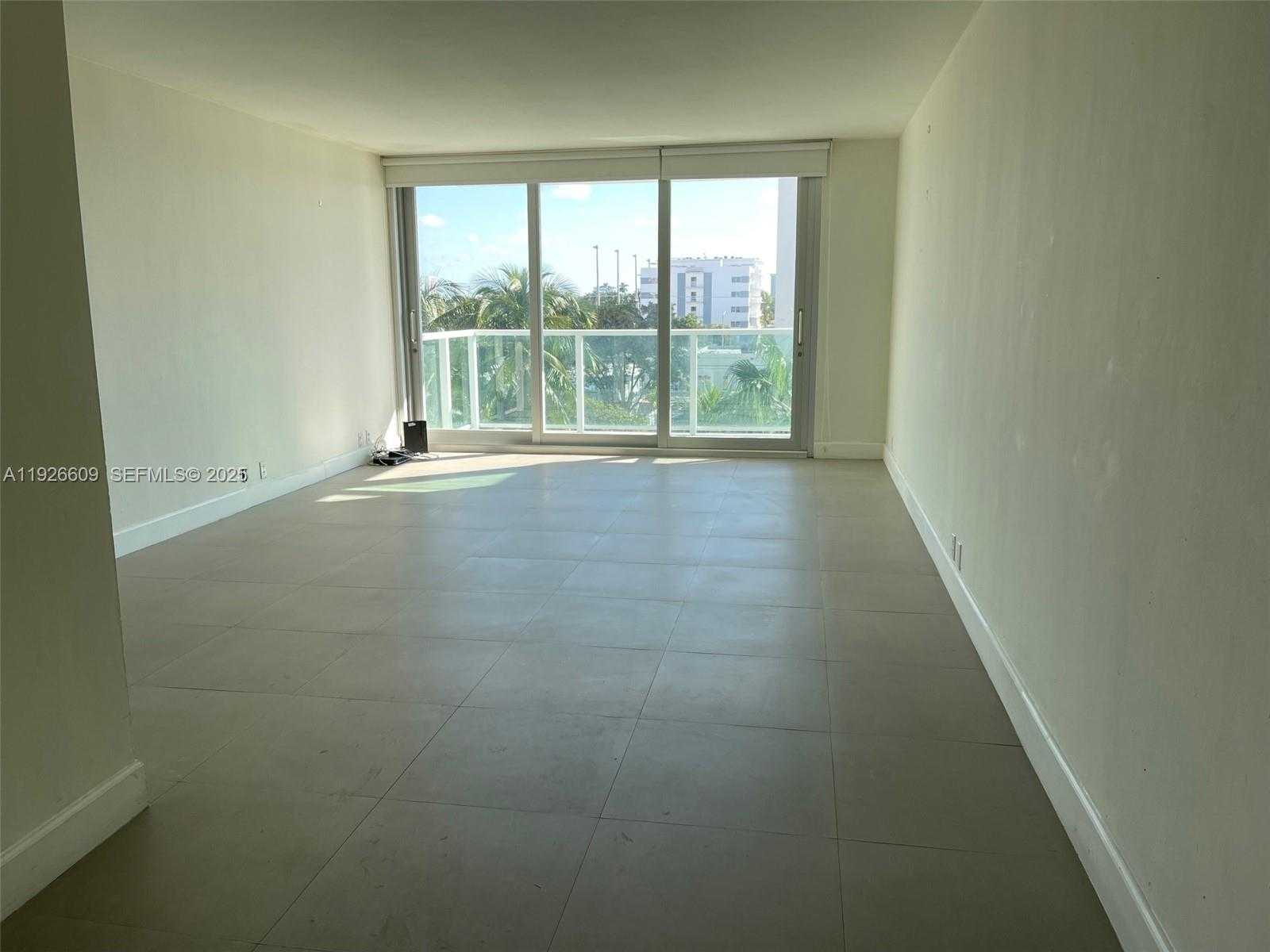 Small Image of 1000 WEST AVE #409, Miami Beach Number 4