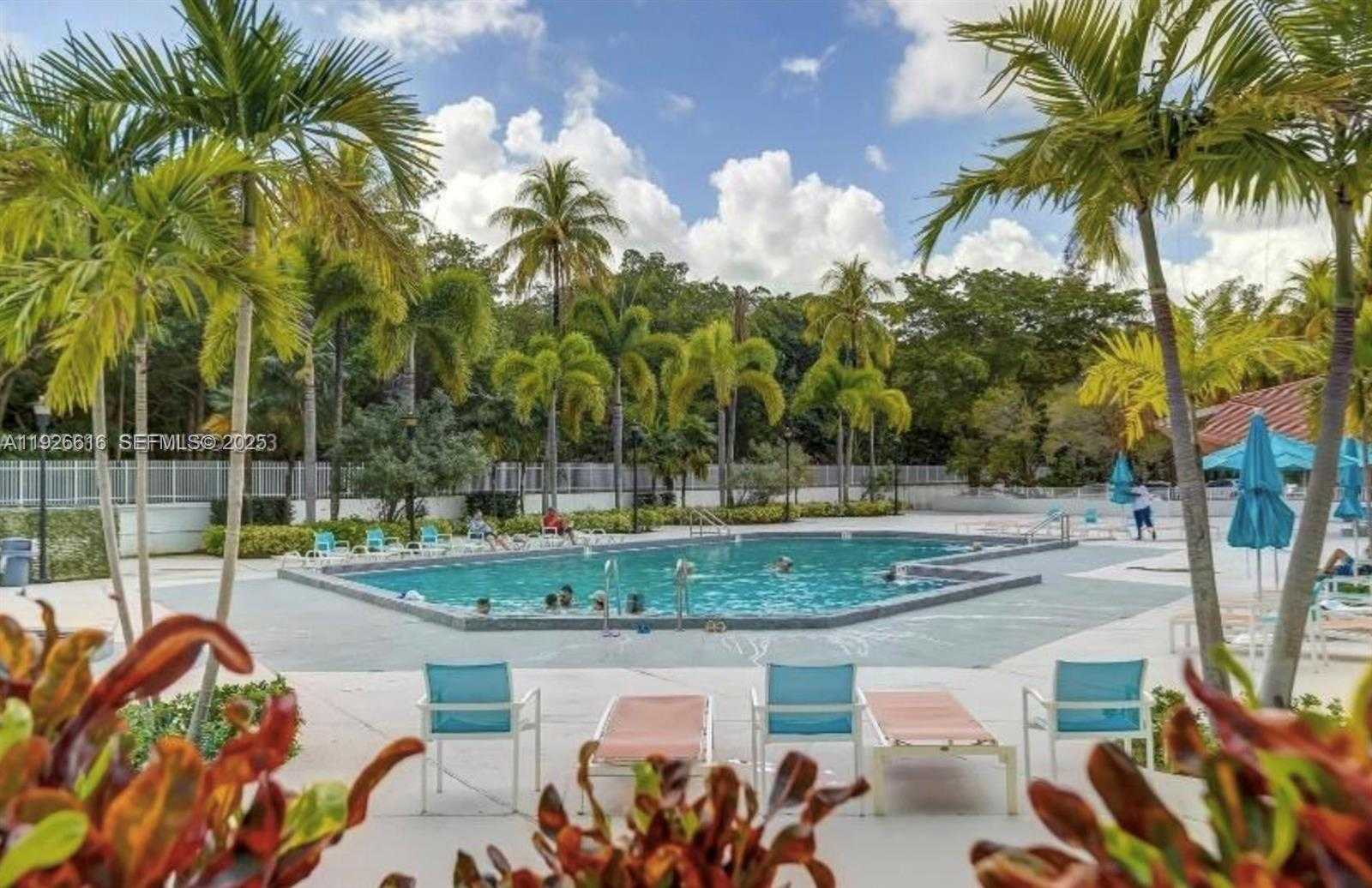 Small Image of 100 BAYVIEW DR #ph 31, Sunny Isles Beach Number 13