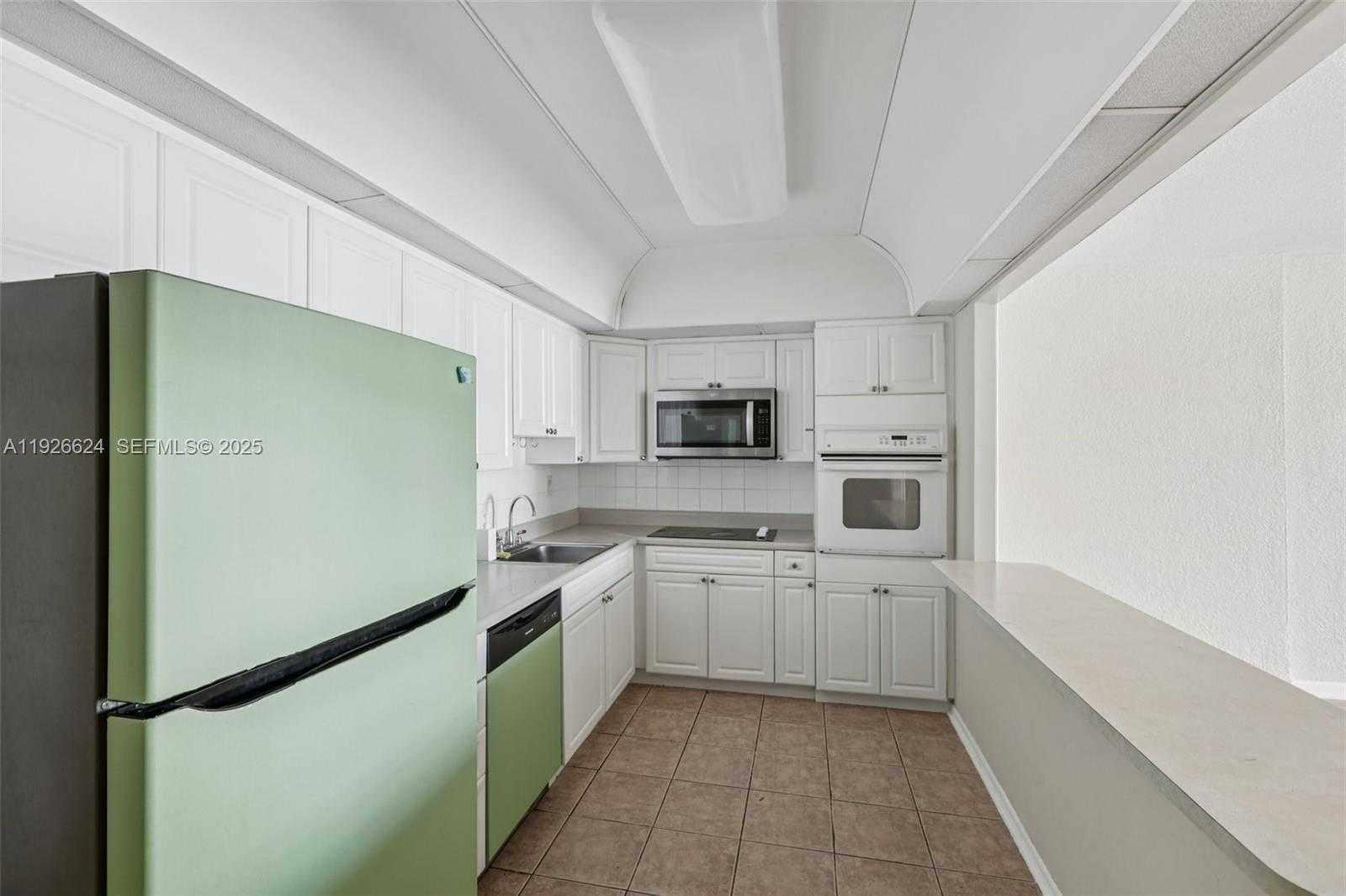 Small Image of 19390 COLLINS AVE #1602, Sunny Isles Beach Number 13