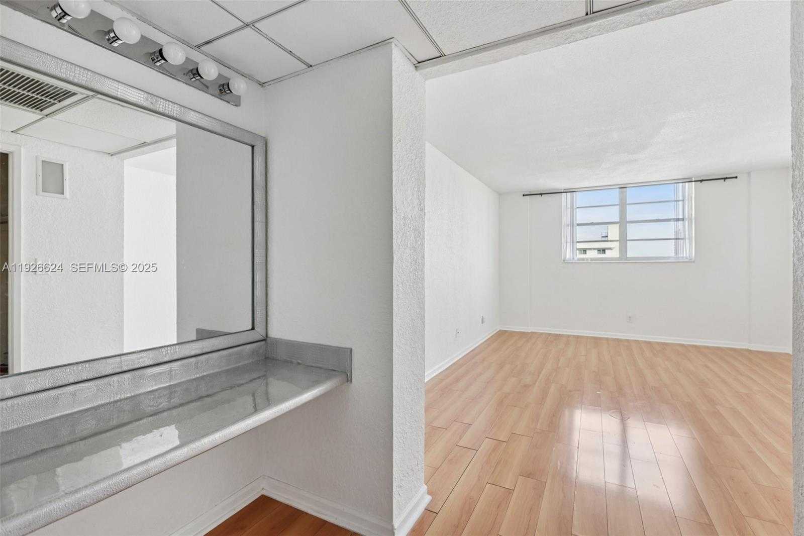 Small Image of 19390 COLLINS AVE #1602, Sunny Isles Beach Number 27