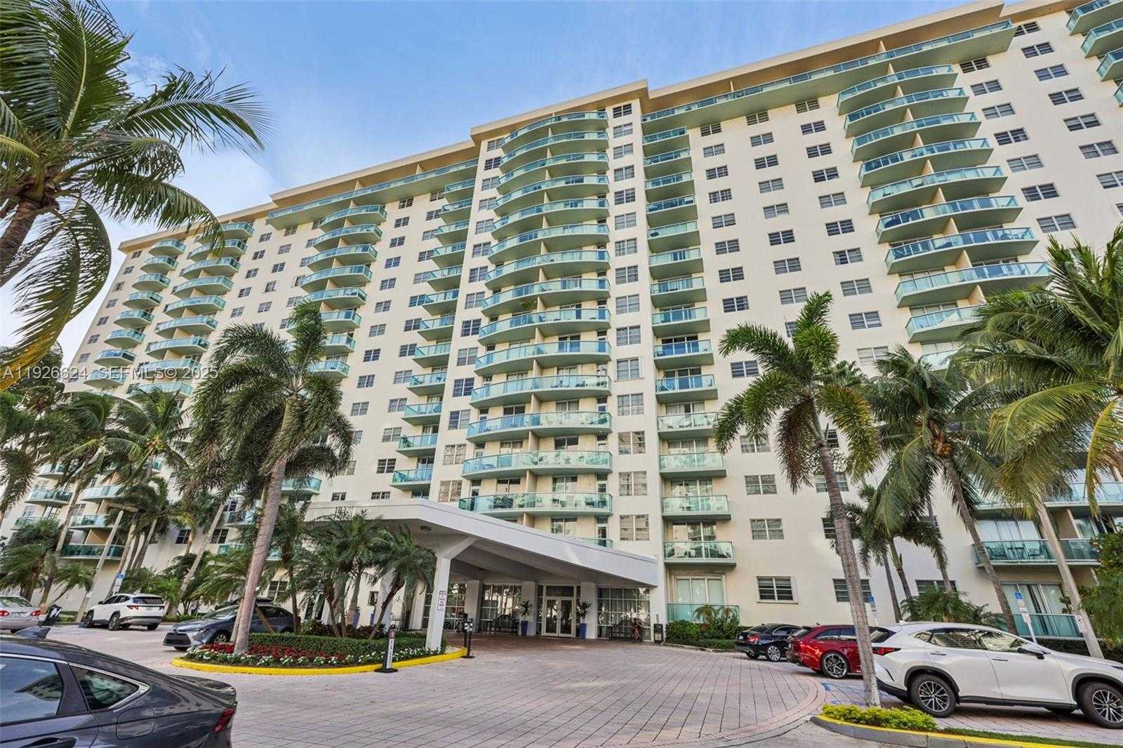 Small Image of 19390 COLLINS AVE #1602, Sunny Isles Beach Number 3