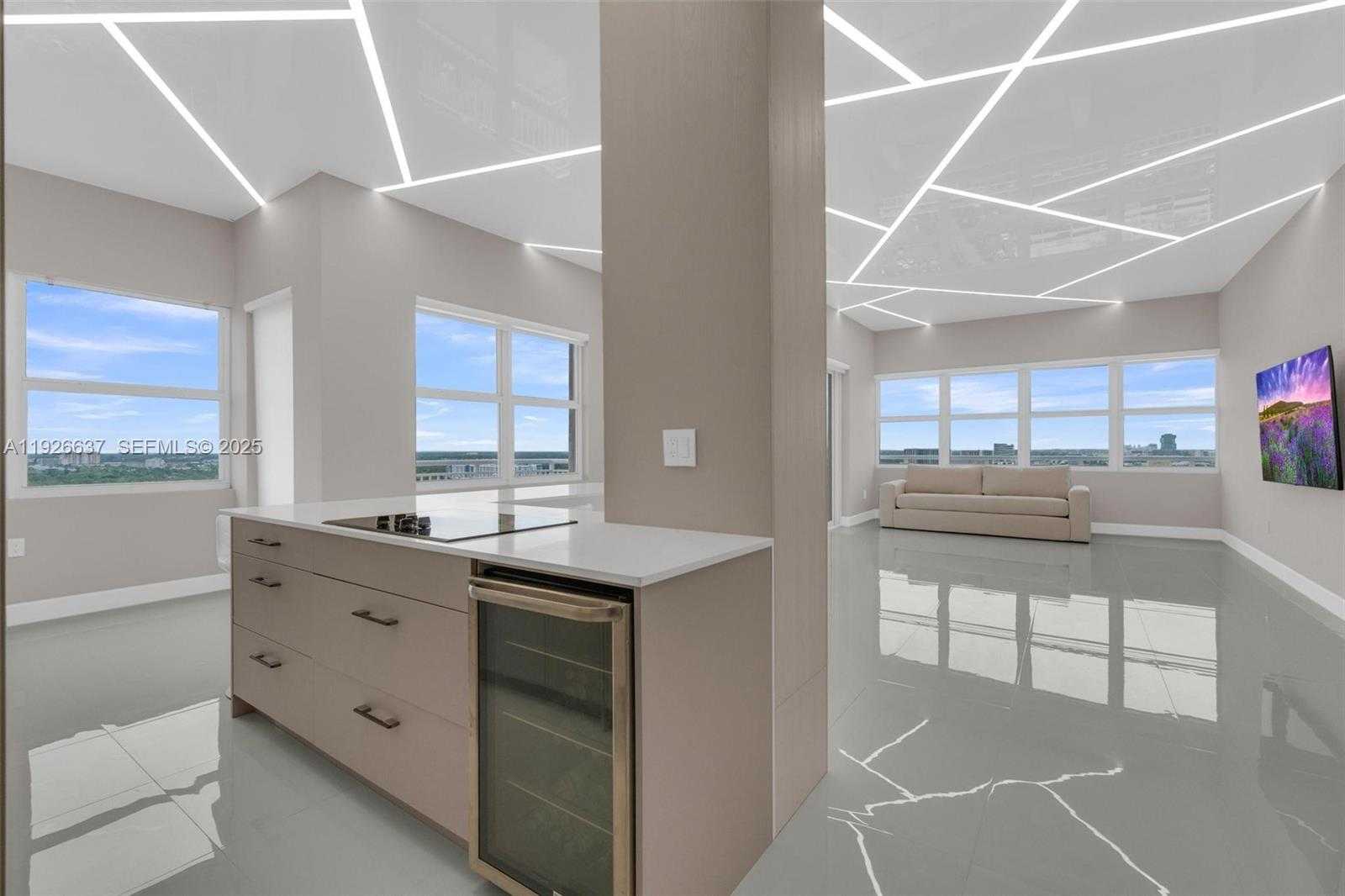 Small Image of 18011 BISCAYNE BLVD #PH04, Aventura Number 10