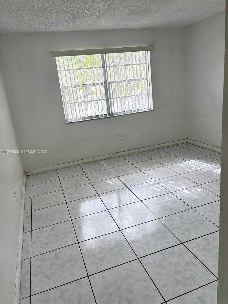Small Image of 4270 NORTH WEST 79TH AVE #2D, Doral Number 1