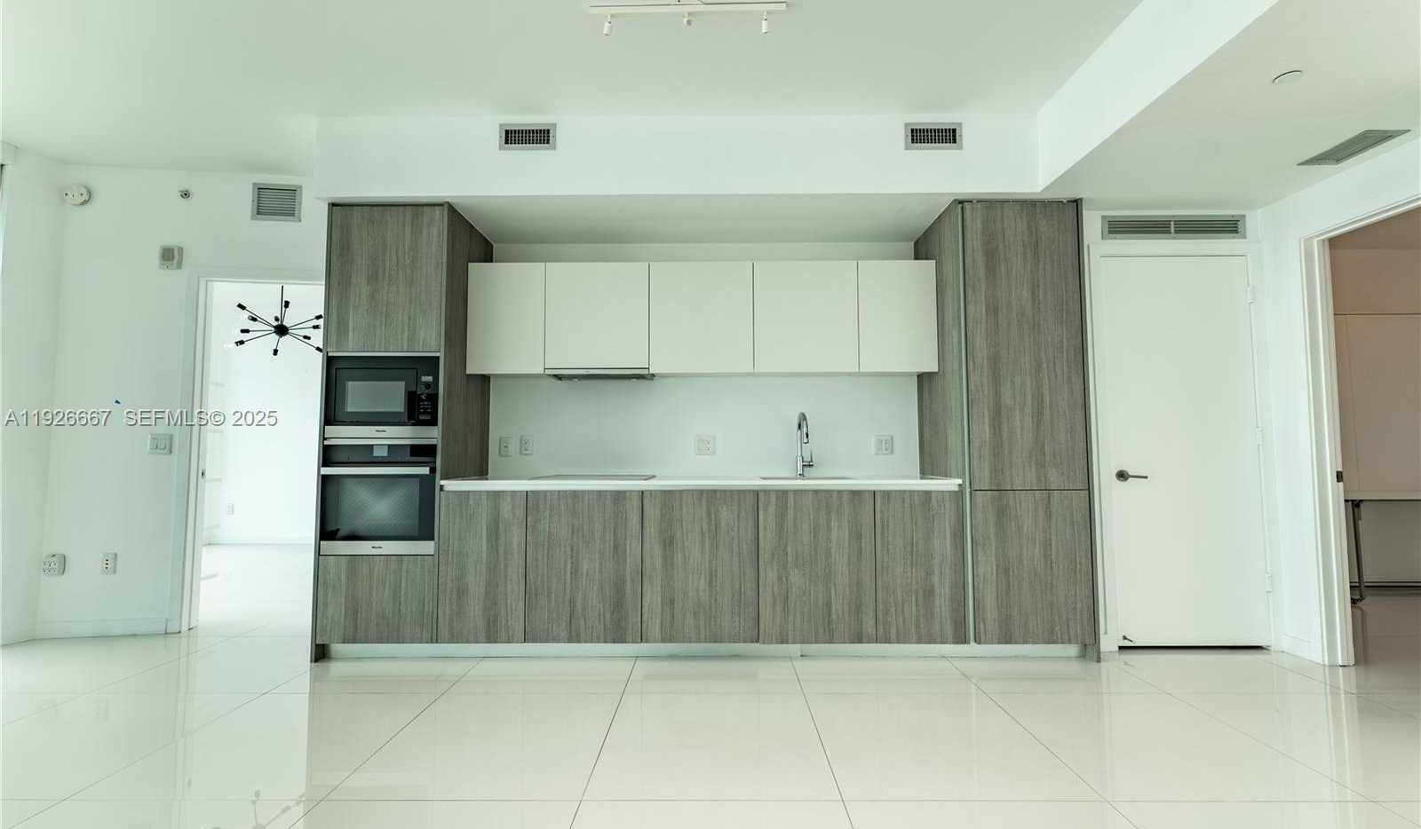 Small Image of 2900 NORTH EAST 7TH AVE #2006, Miami Number 3