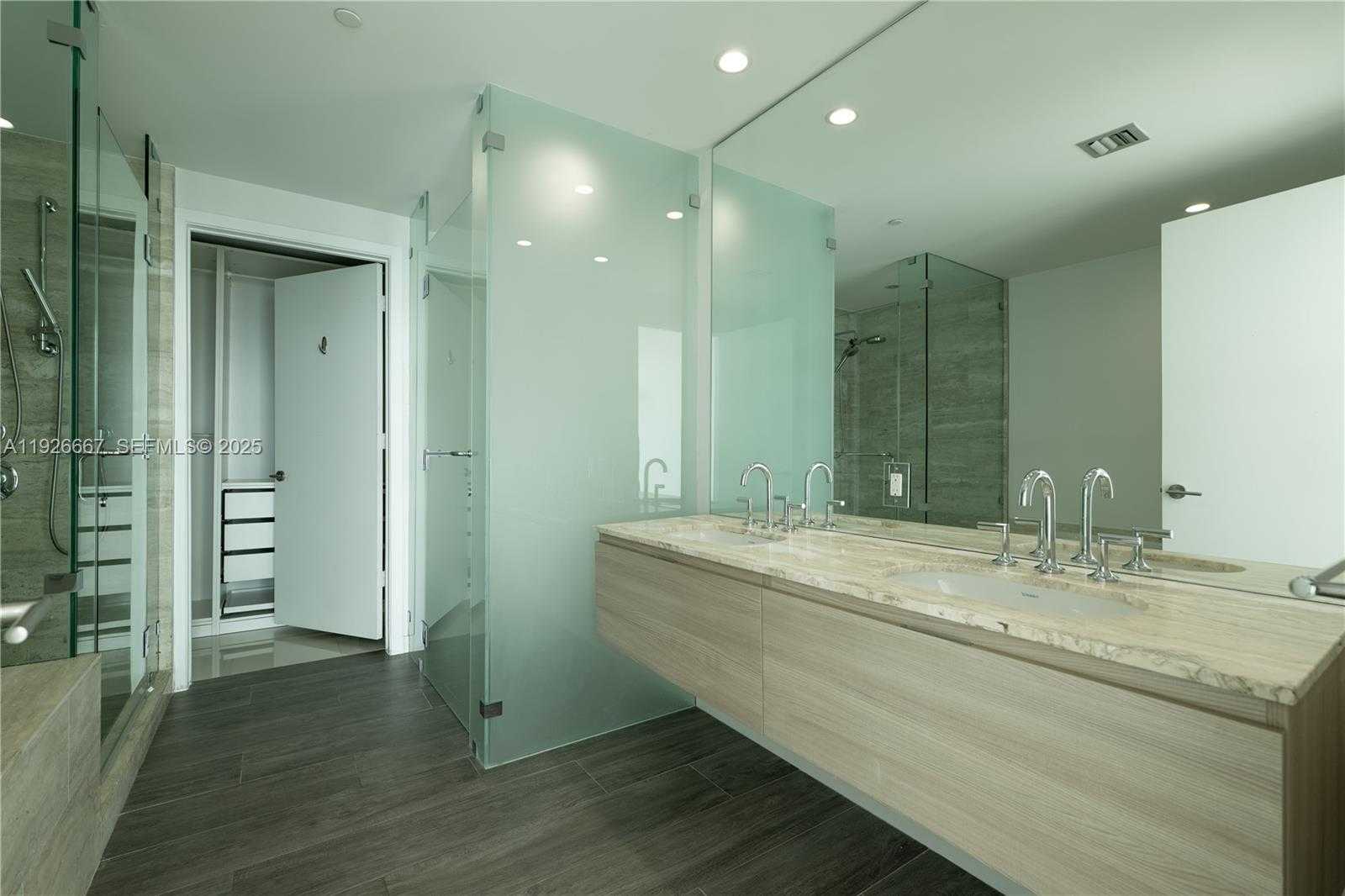 Small Image of 2900 NORTH EAST 7TH AVE #2006, Miami Number 5