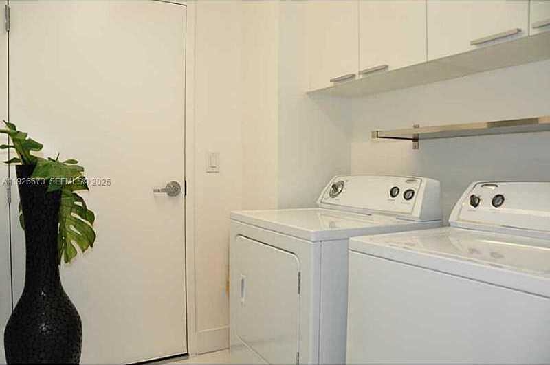 Imagen de Pequeño Objeto