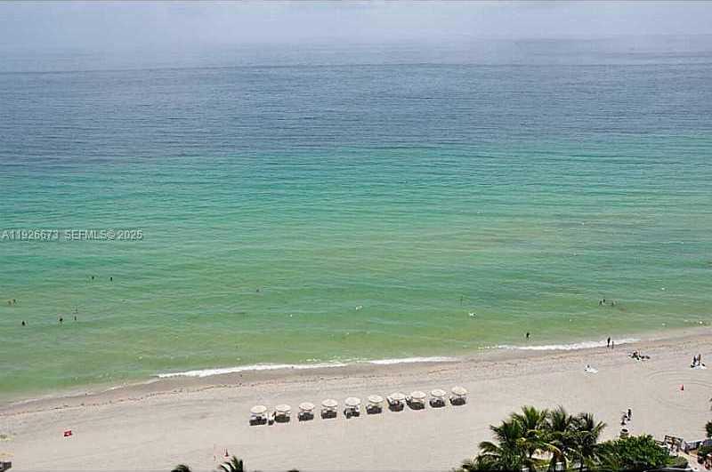 Imagen de Pequeño Objeto