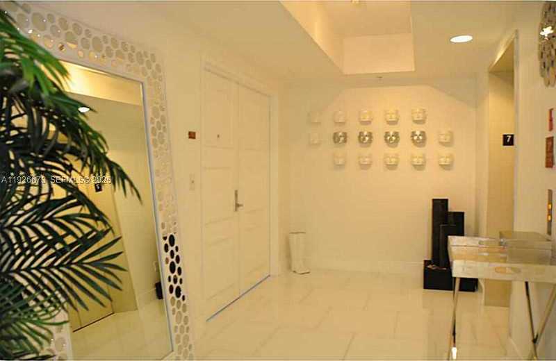 Imagen de Pequeño Objeto