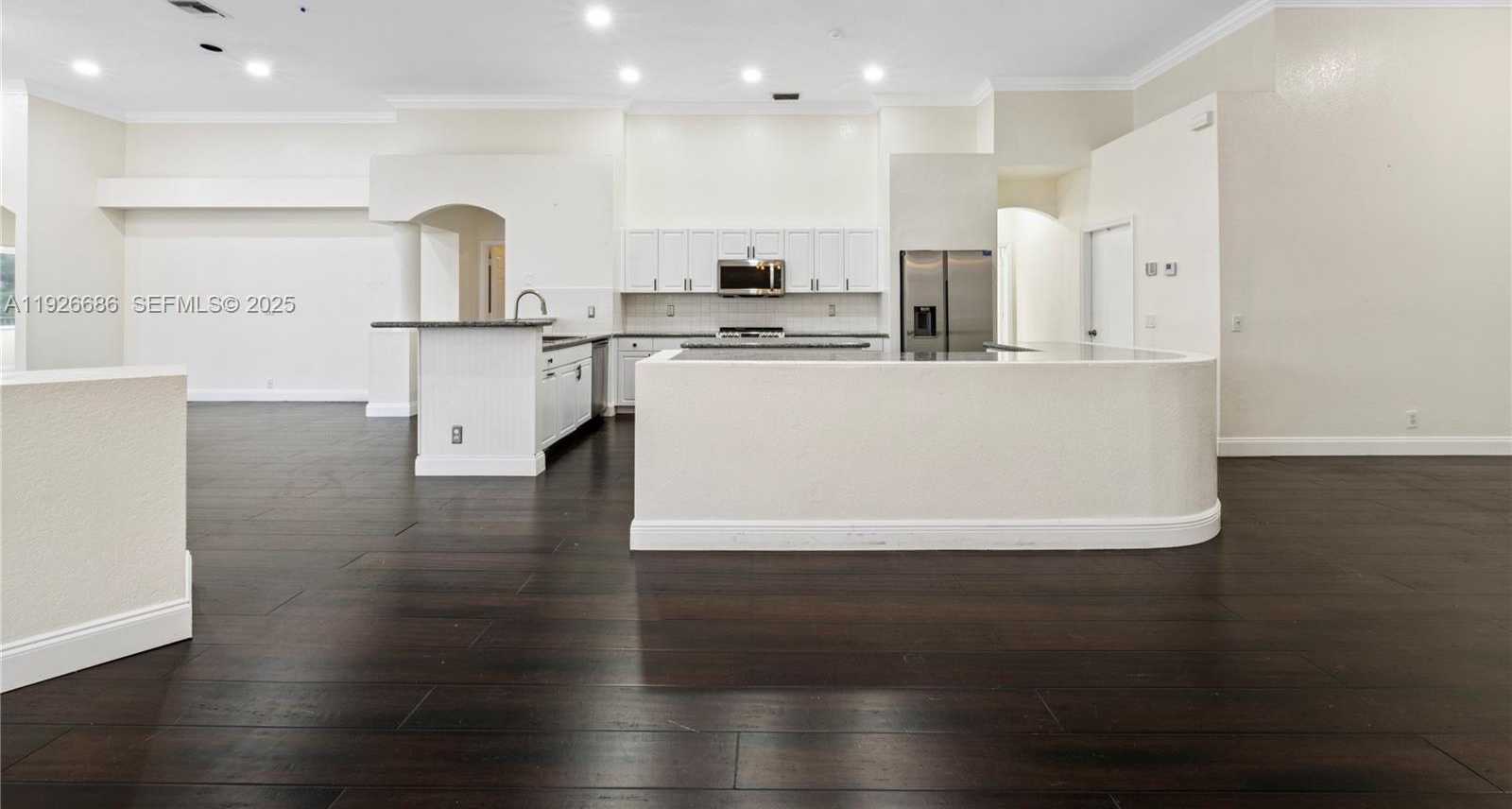 Small Image of 2893 OAKBROOK DR, Weston Number 21