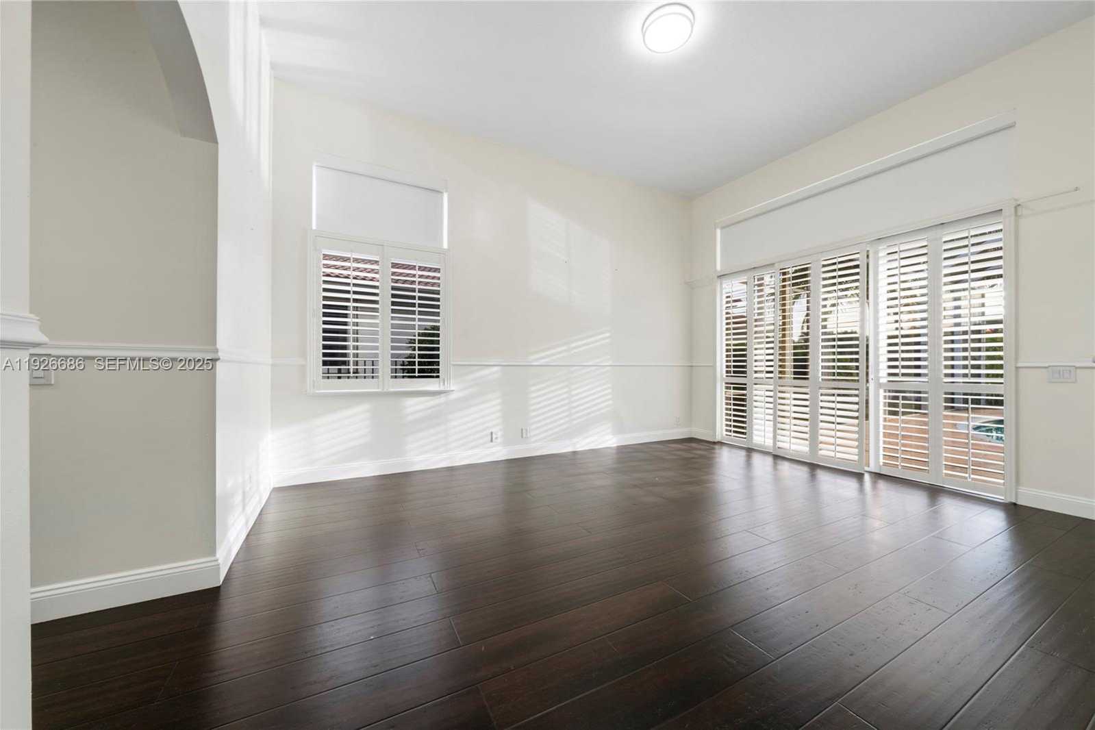 Small Image of 2893 OAKBROOK DR, Weston Number 23