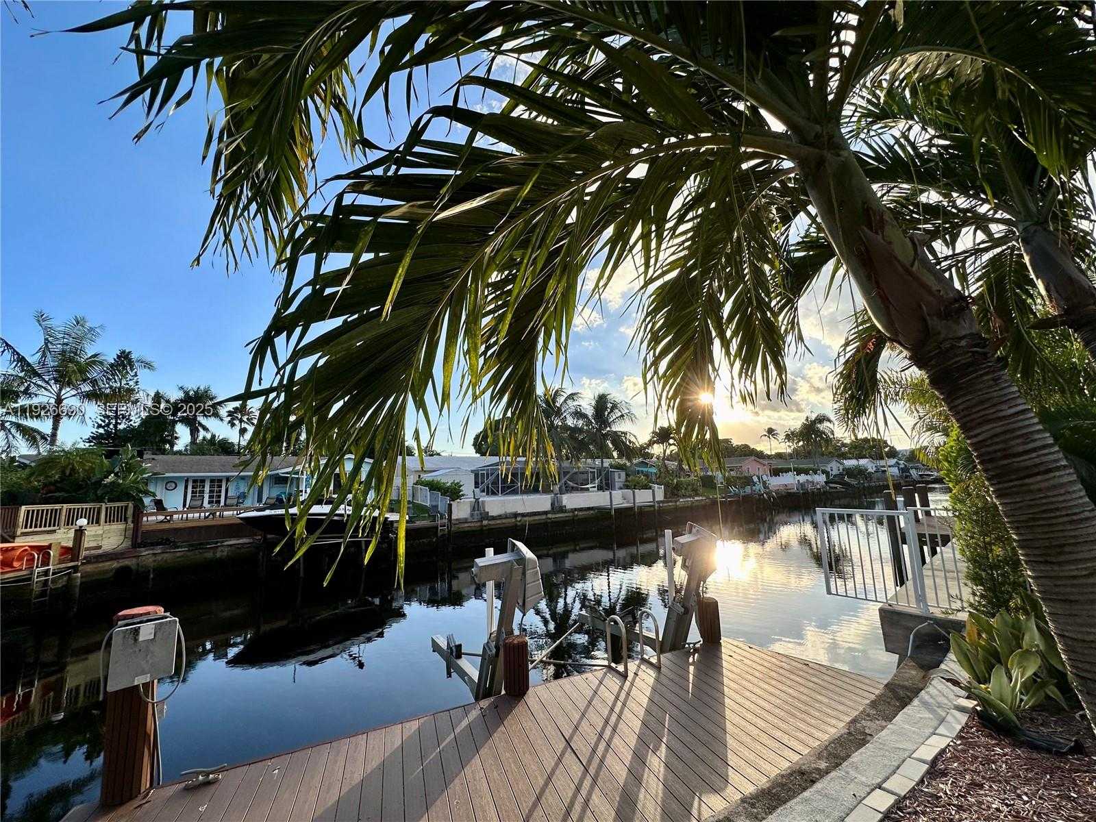 Small Image of 1478 NORTH EAST 57TH ST, Fort Lauderdale Number 4