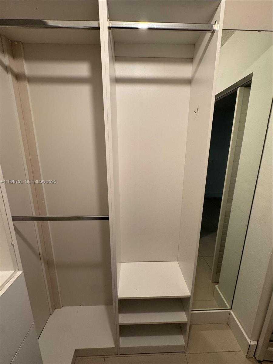 Small Image of 17021 NORTH BAY RD #226, Sunny Isles Beach Number 10