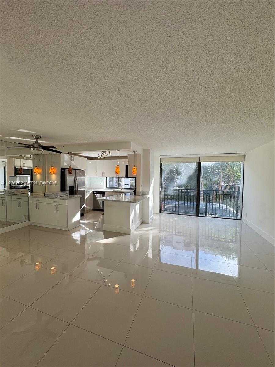 Small Image of 17021 NORTH BAY RD #226, Sunny Isles Beach Number 13