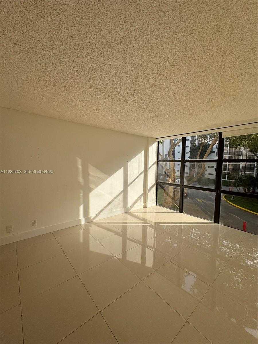 Small Image of 17021 NORTH BAY RD #226, Sunny Isles Beach Number 21