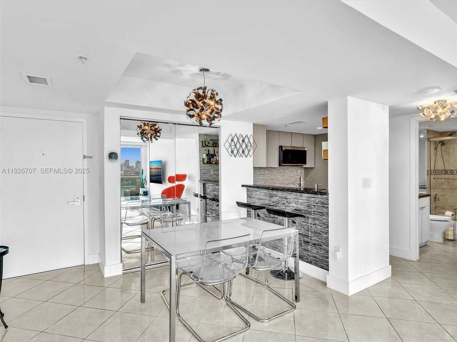 Small Image of 650 WEST AVE #1605, Miami Beach Number 22
