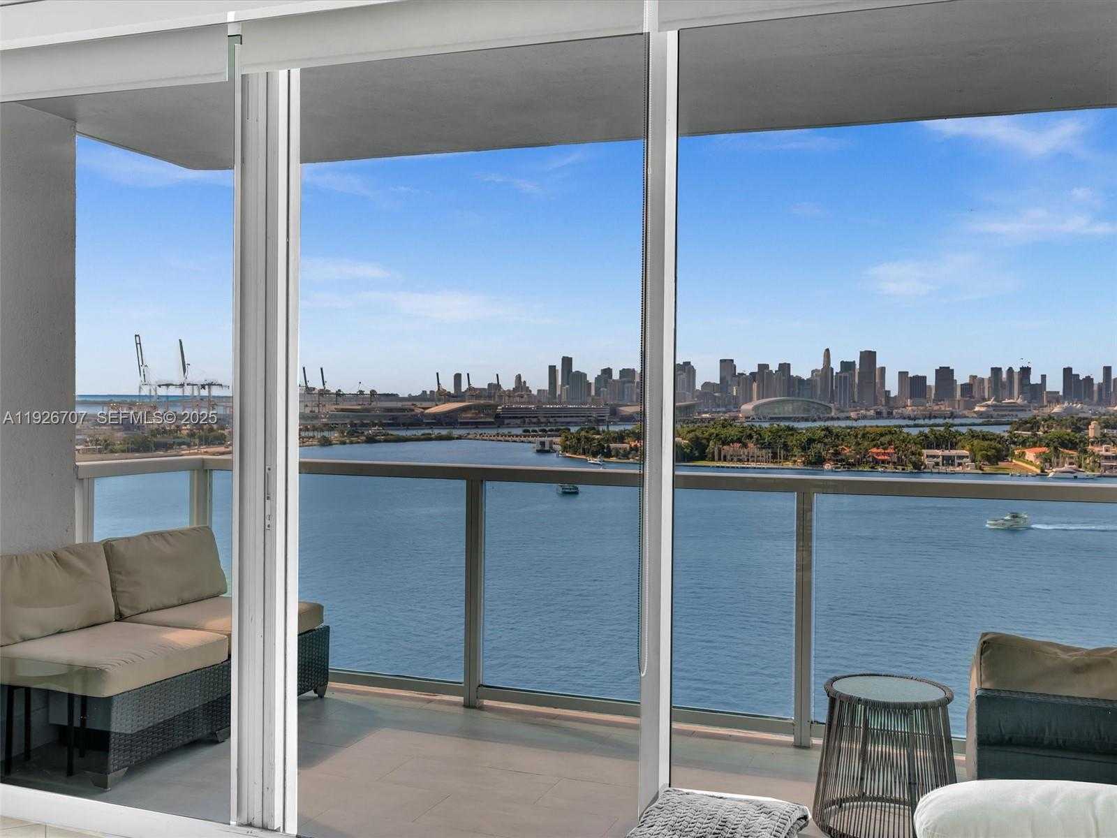 Small Image of 650 WEST AVE #1605, Miami Beach Number 25