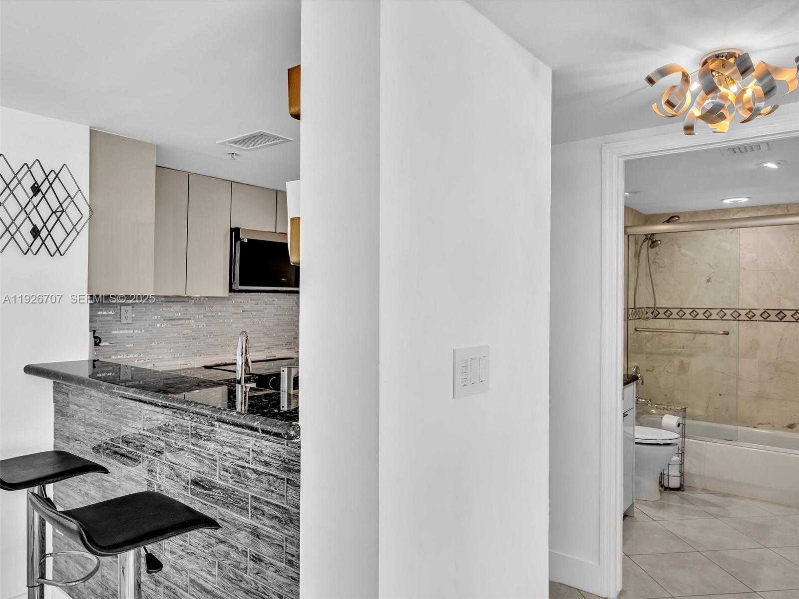 Small Image of 650 WEST AVE #1605, Miami Beach Number 36