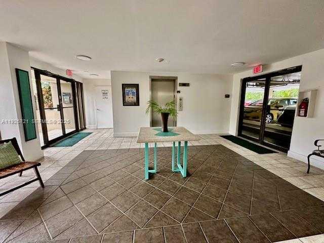 Small Image of 110 SALAMANCA AVE #206, Coral Gables Number 25
