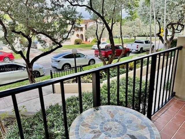 Small Image of 110 SALAMANCA AVE #206, Coral Gables Number 5