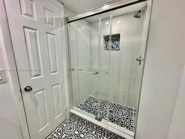 Small Image of 110 SALAMANCA AVE #206, Coral Gables Number 8