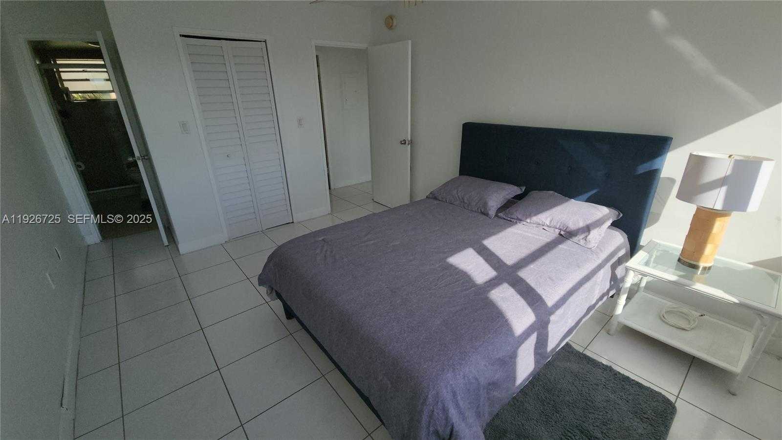 Small Image of 220 KINGS POINT DR #411, Sunny Isles Beach Number 12