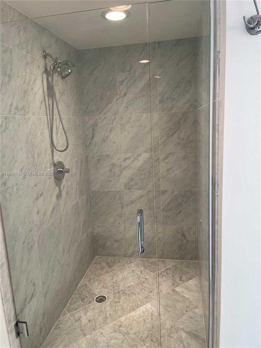 Imagen de Pequeño Objeto