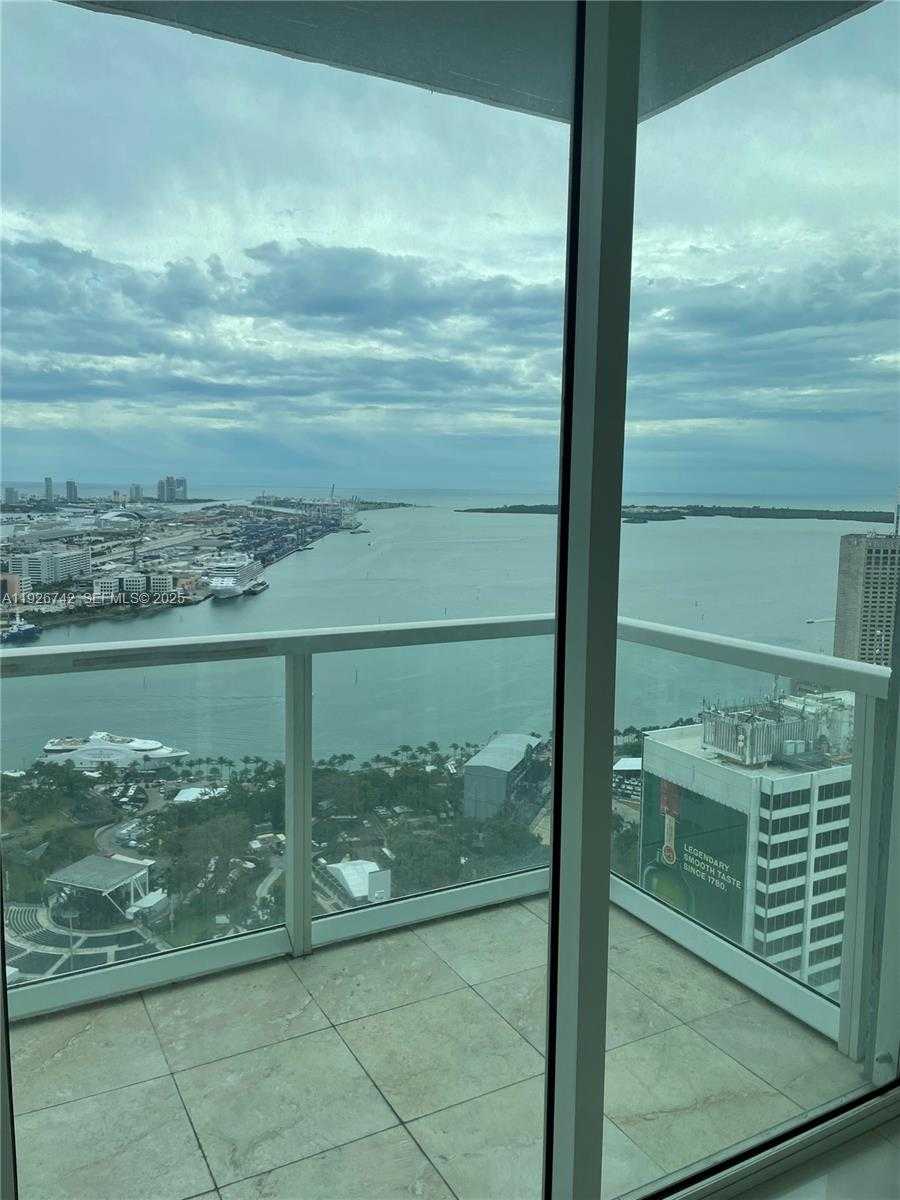 Imagen de Pequeño Objeto