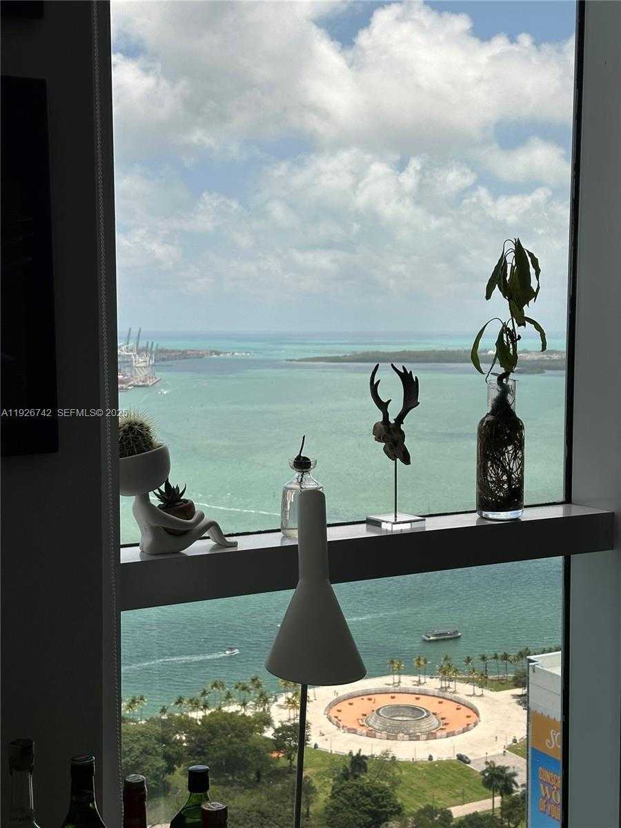 Imagen de Pequeño Objeto