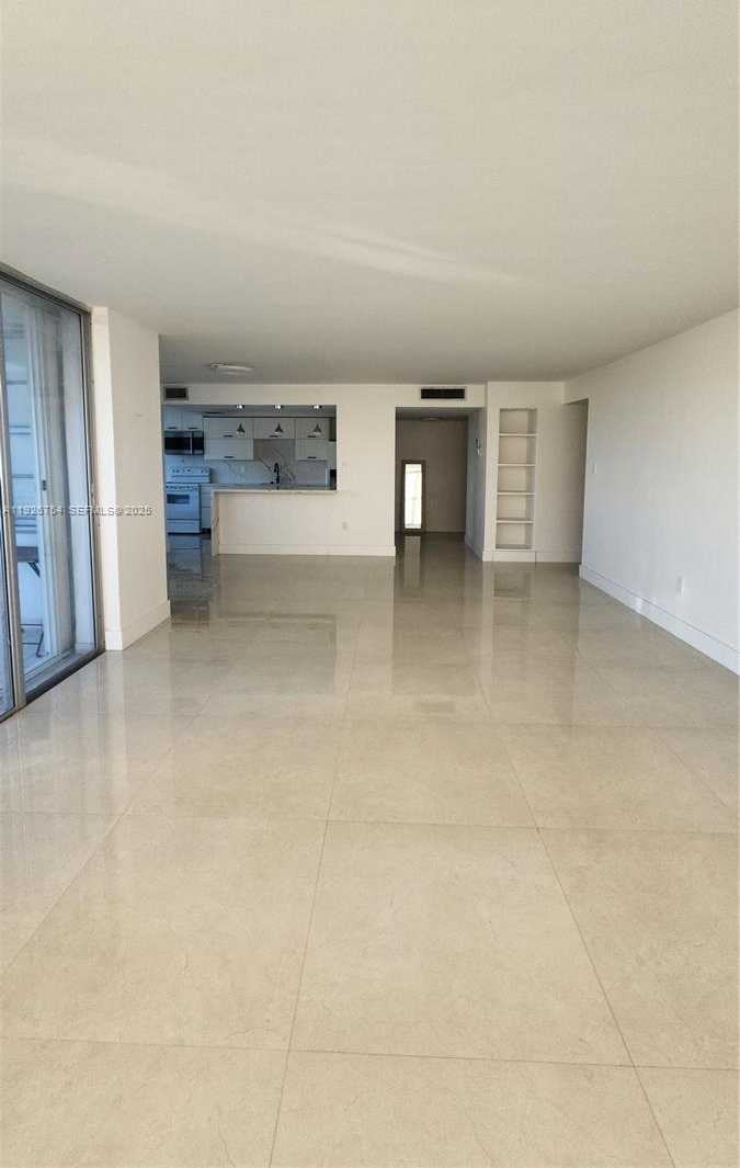 Small Image of 18051 BISCAYNE BLVD #1705, Aventura Number 11