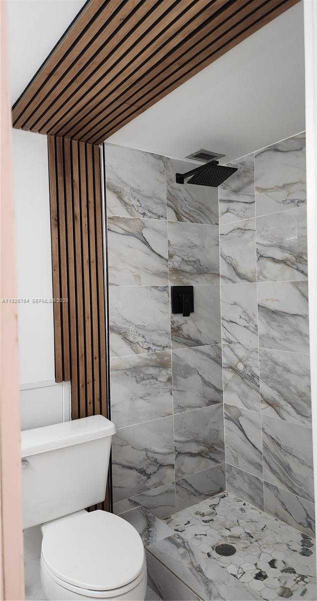 Small Image of 18051 BISCAYNE BLVD #1705, Aventura Number 20