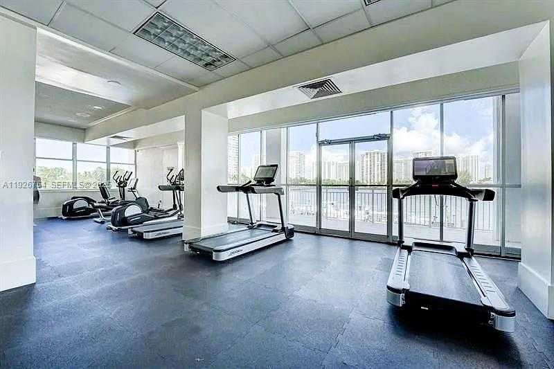Small Image of 18051 BISCAYNE BLVD #1705, Aventura Number 32
