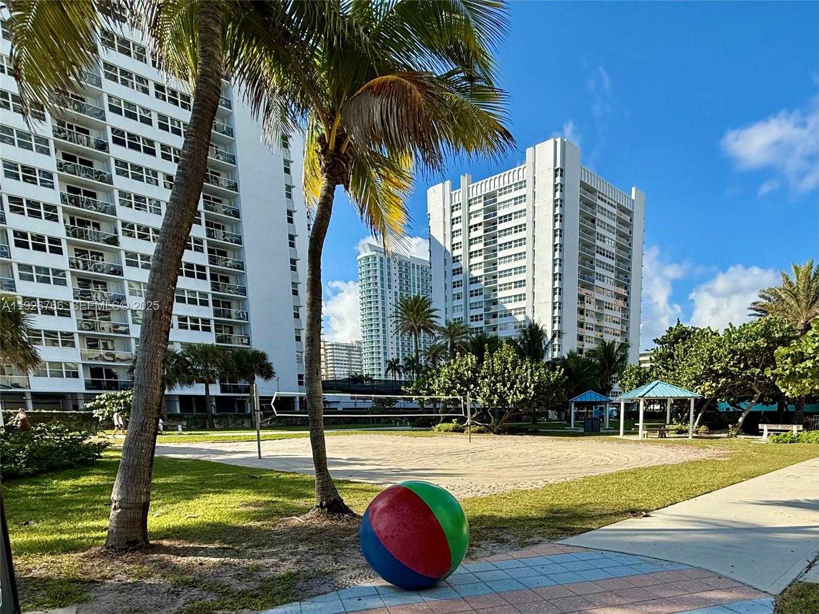Small Image of 1890 SOUTH OCEAN DR #1907, Hallandale Beach Number 22