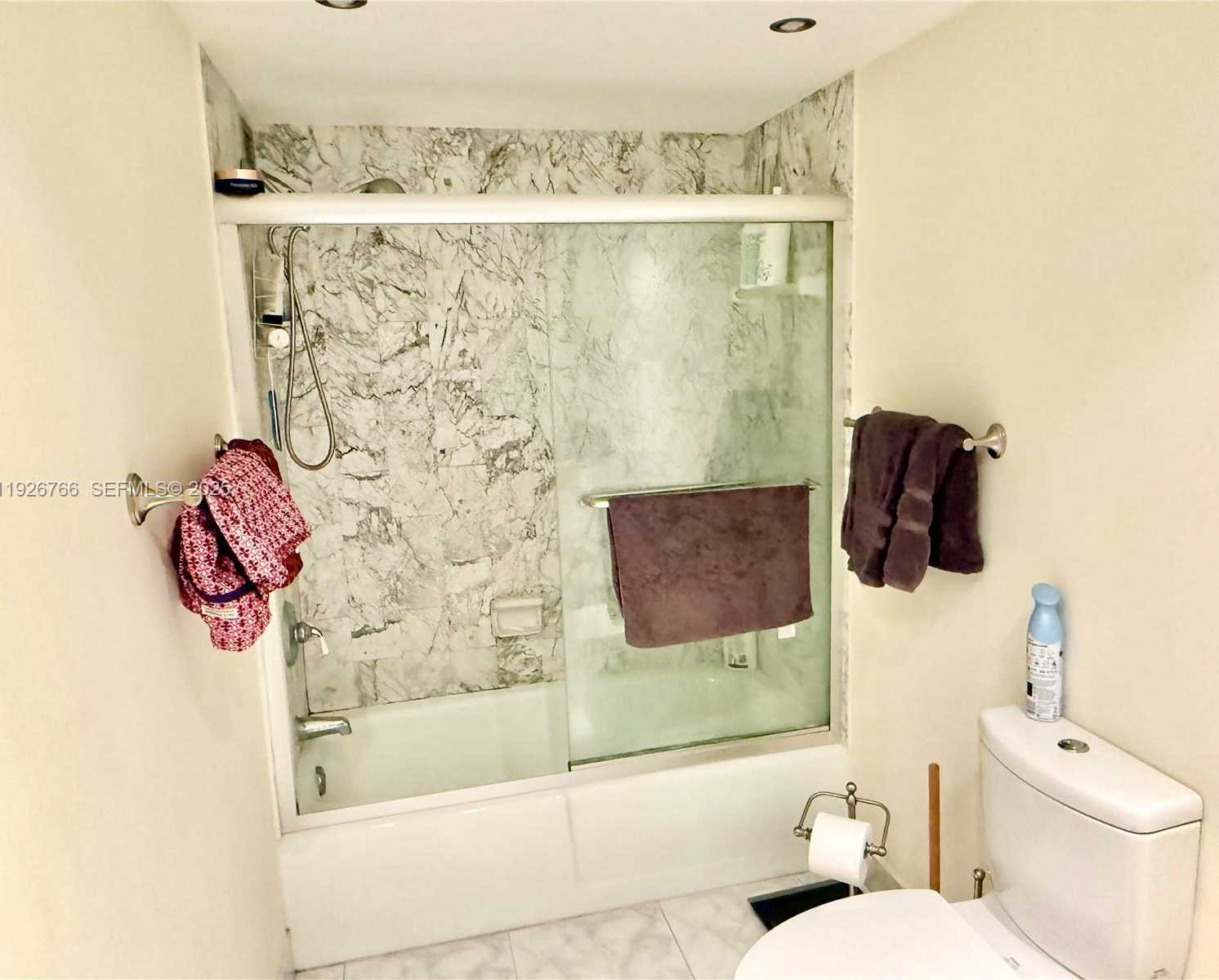 Small Image of 1890 SOUTH OCEAN DR #1907, Hallandale Beach Number 8