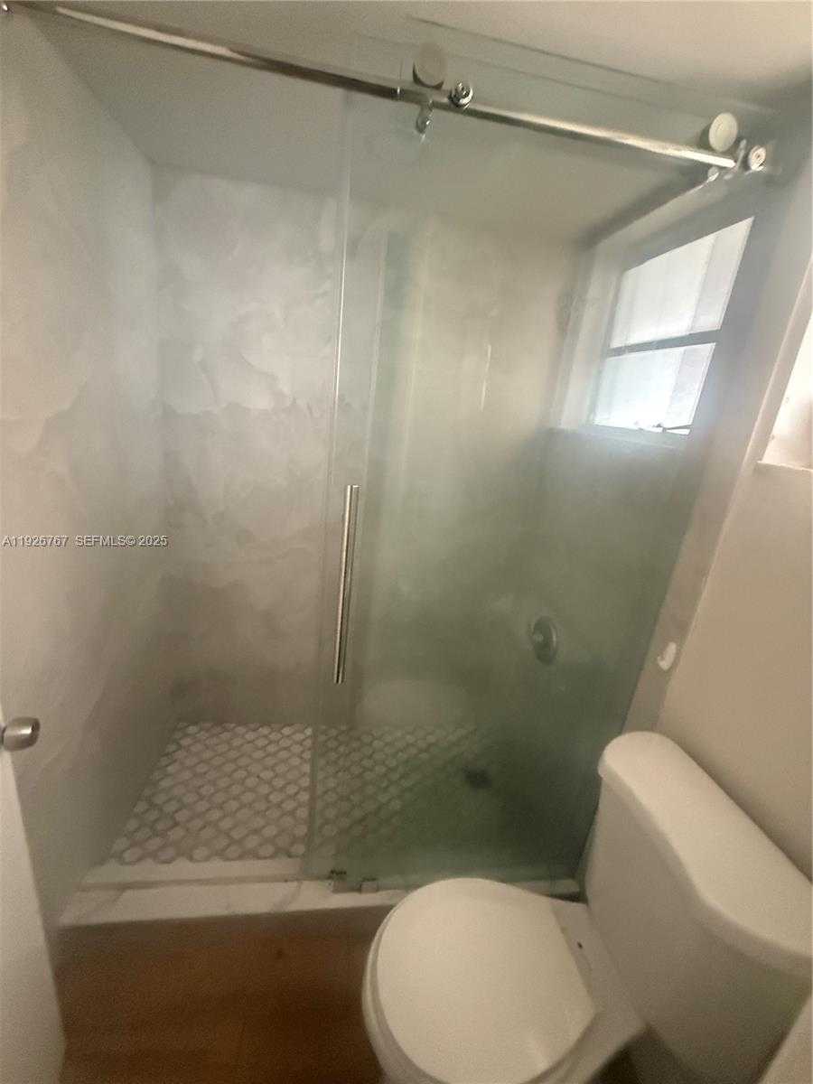 Small Image of 8820 FONTAINEBLEAU BLVD #302, Miami Number 14