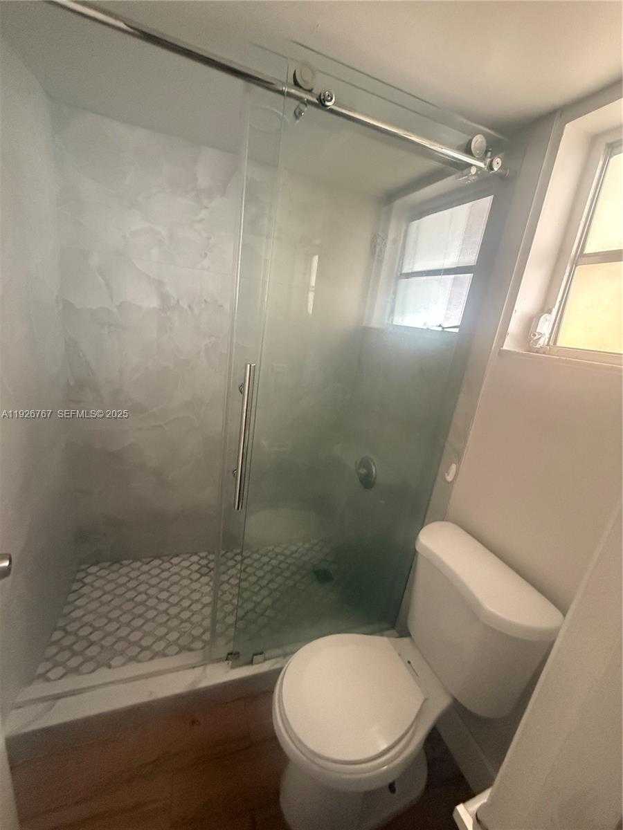 Small Image of 8820 FONTAINEBLEAU BLVD #302, Miami Number 3
