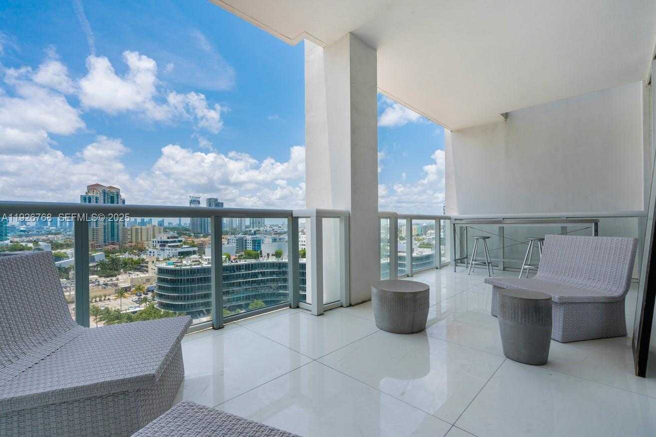 Small Image of 50 SOUTH POINTE DR #1506, Miami Beach Number 38