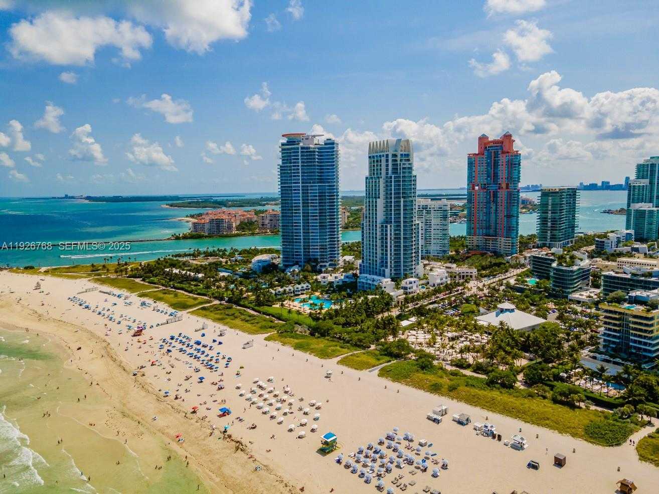 Small Image of 50 SOUTH POINTE DR #1506, Miami Beach Number 4