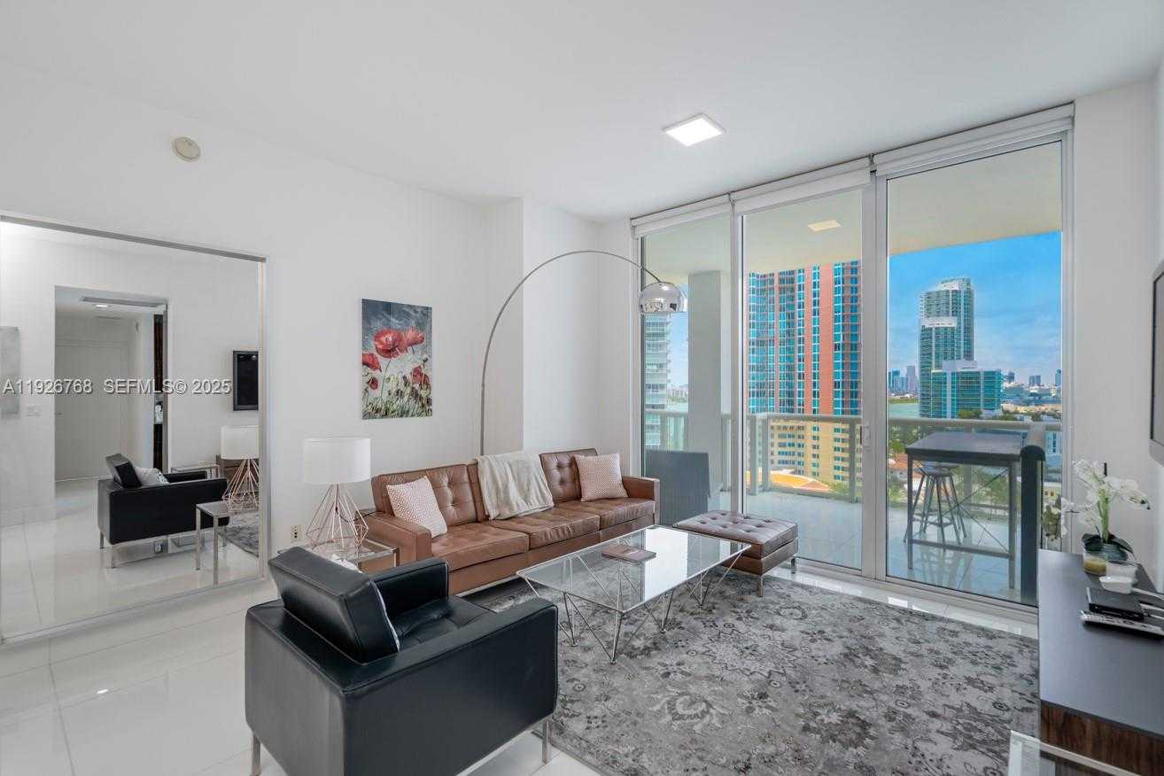 Small Image of 50 SOUTH POINTE DR #1506, Miami Beach Number 8