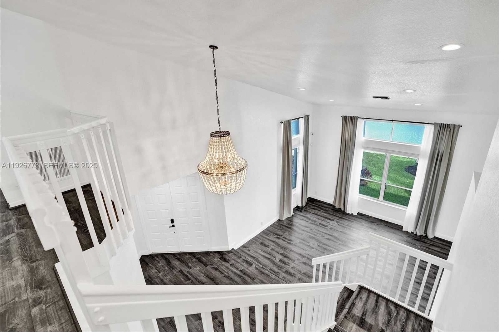 Small Image of 740 CYPRESS POINTE DR E, Pembroke Pines Number 20