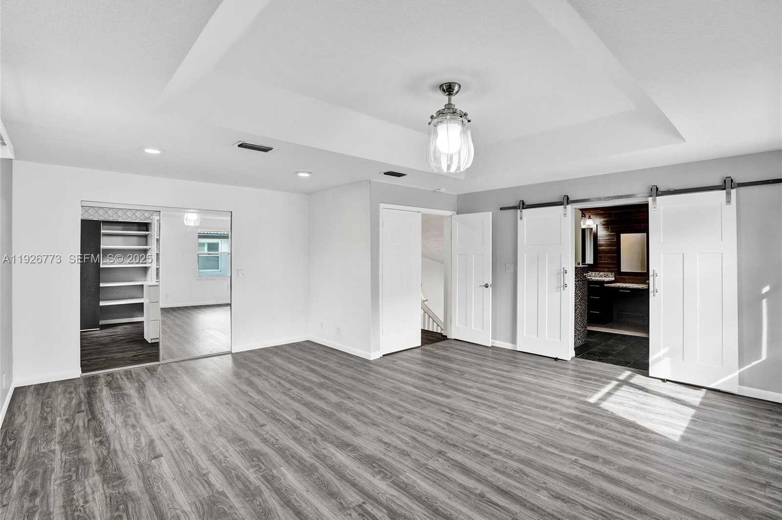 Small Image of 740 CYPRESS POINTE DR E, Pembroke Pines Number 21