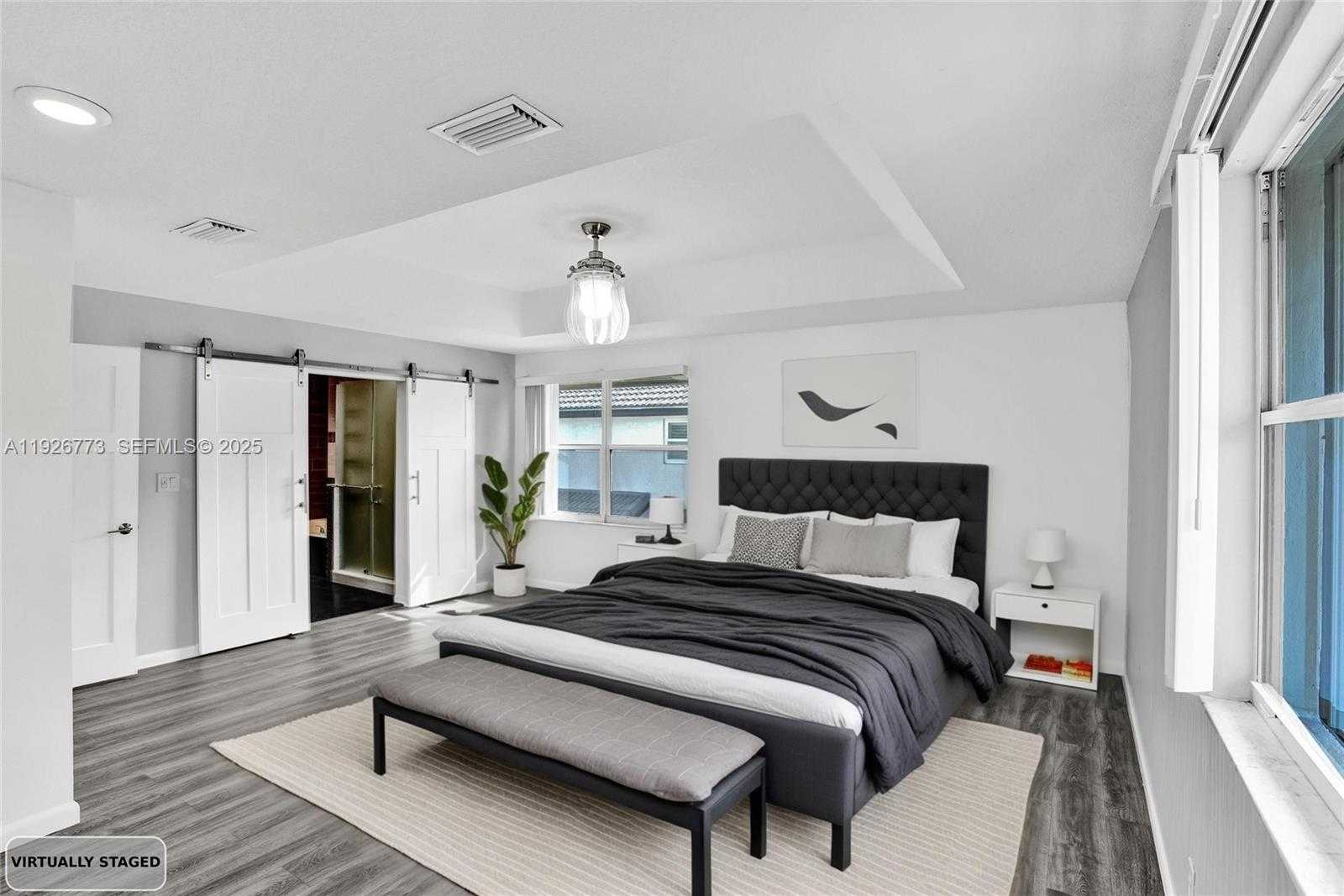 Small Image of 740 CYPRESS POINTE DR E, Pembroke Pines Number 23