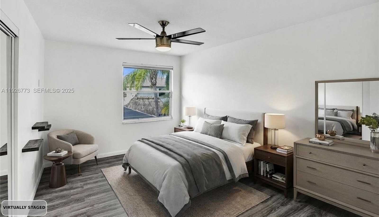 Small Image of 740 CYPRESS POINTE DR E, Pembroke Pines Number 35