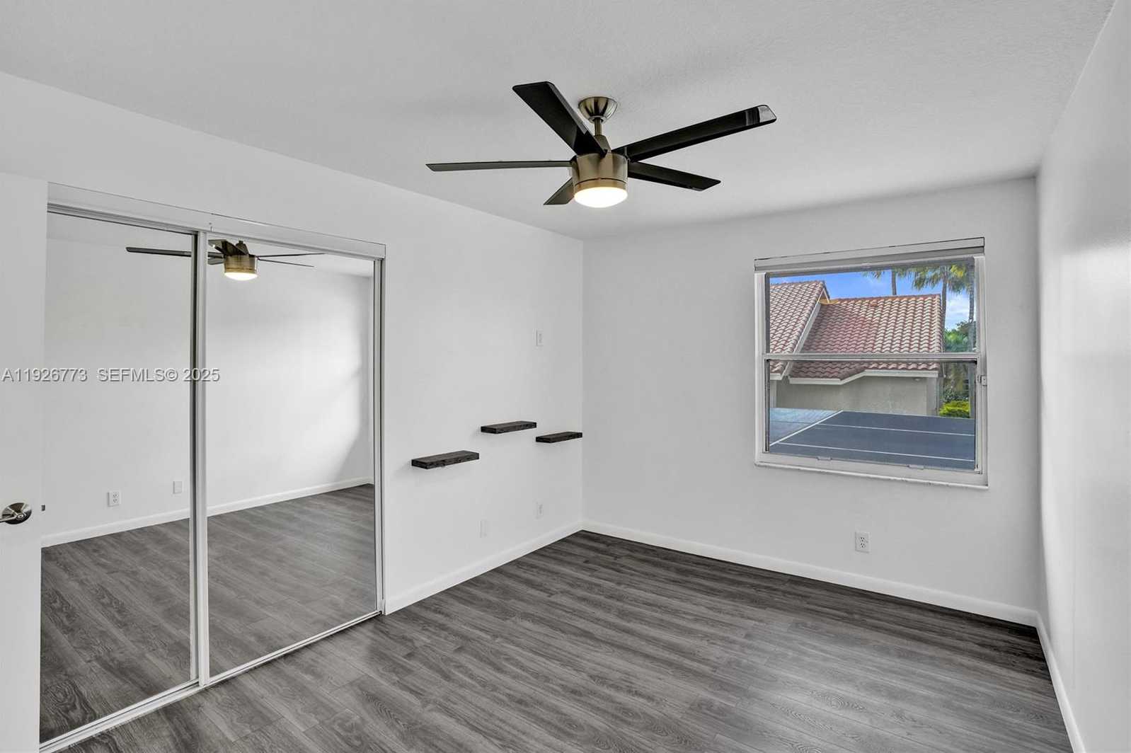 Small Image of 740 CYPRESS POINTE DR E, Pembroke Pines Number 36