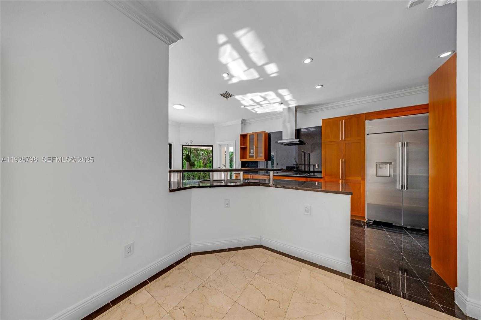 Small Image of 301 ISLA DORADA BLVD, Coral Gables Number 22