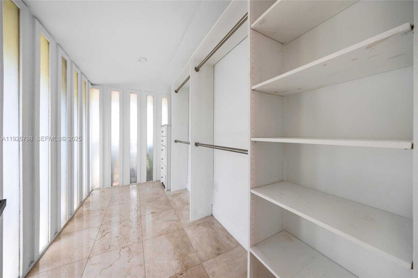 Small Image of 301 ISLA DORADA BLVD, Coral Gables Number 34