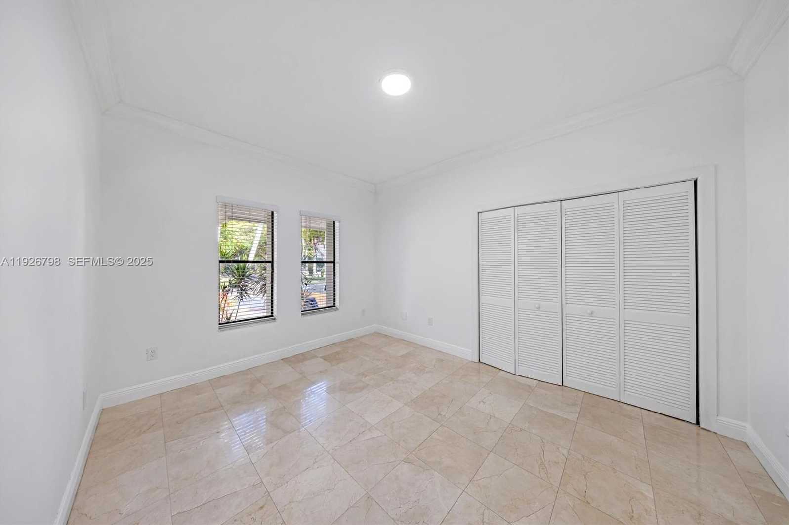 Small Image of 301 ISLA DORADA BLVD, Coral Gables Number 46