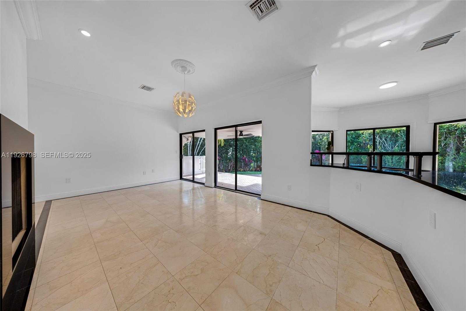 Small Image of 301 ISLA DORADA BLVD, Coral Gables Number 52