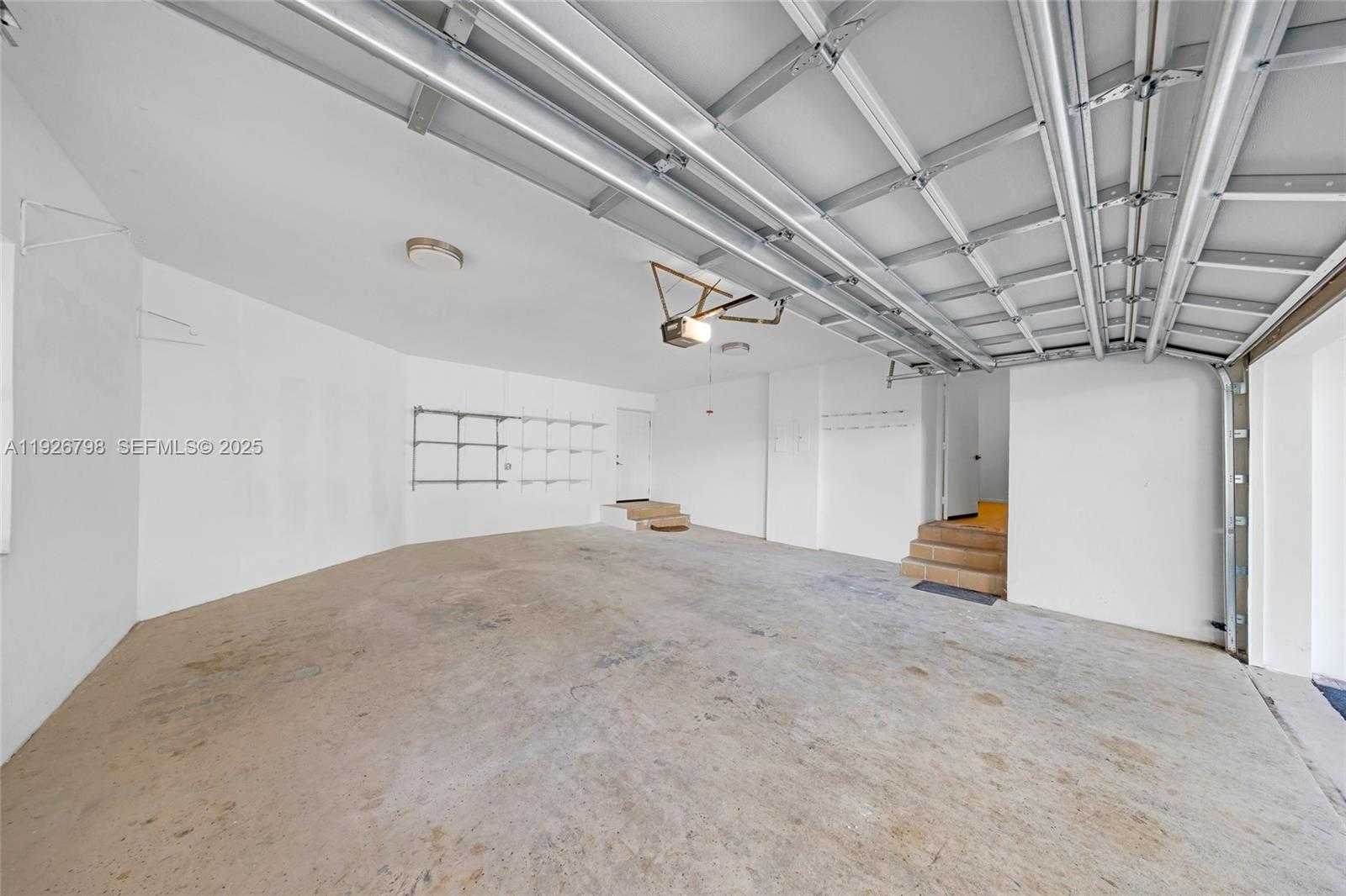 Small Image of 301 ISLA DORADA BLVD, Coral Gables Number 56